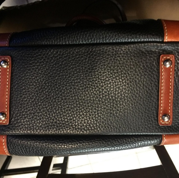Dooney & Bourke - Picture 3 of 5
